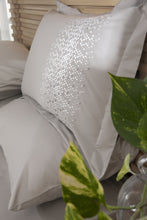 Load image into Gallery viewer, Palace Silver - Bed In a Bag
